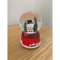 YILBAŞI IŞIKLI VE MÜZİKLİ KAR KÜRESİ